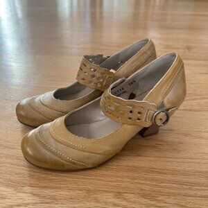 Fidji Tan Leather Heeled Mary Jane Shoes Women's EU Size 36.5 US Size 6